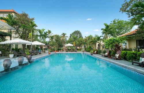 Hoa Lu Hotel | LumiGarden Tam Coc Resort
