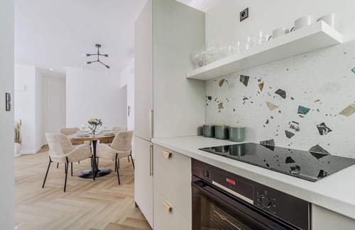 Srodmiescie Południowe Apartamento | Lumina 4-room apart near Pałac Kultury
