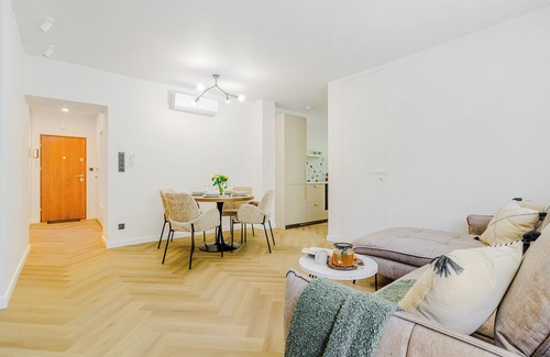Srodmiescie Południowe Apartamento | Lumina 4-room apart near Pałac Kultury