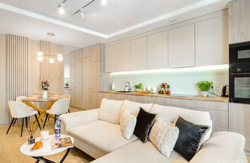 Baluty Apartamento | Lumina glamour 3 bedroom apartment