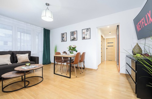 Centrum Apartamento | Lumina opposite the Palace of Culture