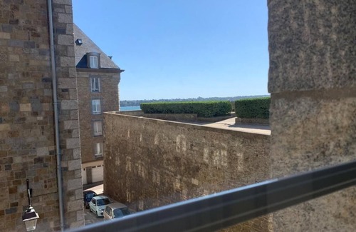 Ille-et-Vilaine Apartamento | Lumineux, Calme et Bien Situé
