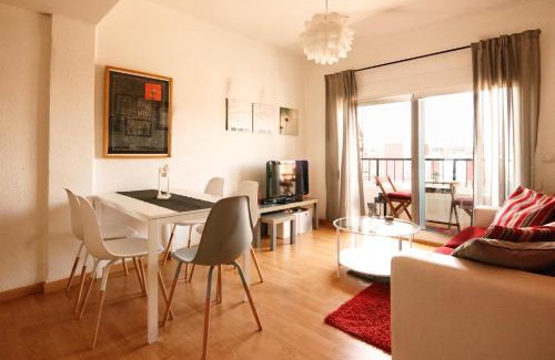 Jesus Apartamento | LUMINOSO. COMODO. ACOGEDOR. WIFI. Junto a AVE