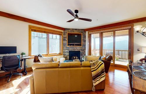 Boone Apartamento | Luminous Pine Hideaway