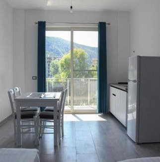 Skataj Apartamento | LUMNIK - Shengjin- Hotel & Apartments