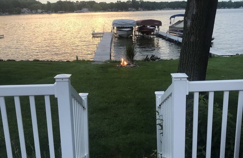 Sister Lakes Casa | Lumos House on Magician Lake