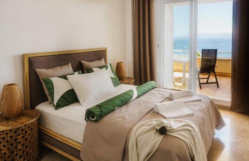 Puerto de Santiago Apartamento | LUNA - AC, 2 pools, panoramic ocean, private garage, fibre net