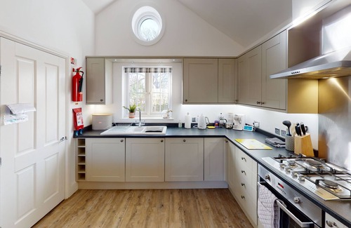 Filey Casa | Luna Azul - a beach house that sleeps 8 guests in 3 bedrooms