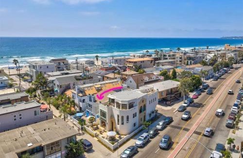 Mission Beach Apartamento | Luna Azul, cozy condo only steps to Mission Beach! Free Internet