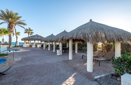 Puerto Peñasco Condominio | Luna Blanca 1203 by Kivoya
