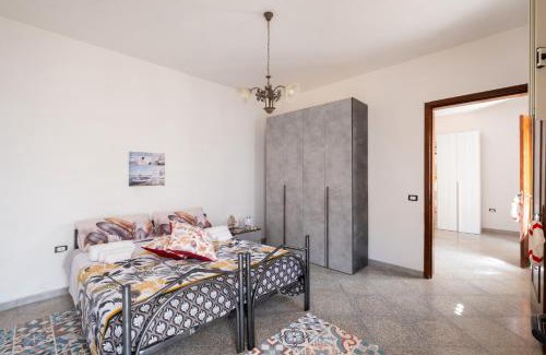 Sant'Isidoro Casa | Luna di Mare On The Sea