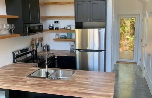 Ucluelet Casa | Luna ~ Halfmoon Bay Beach House