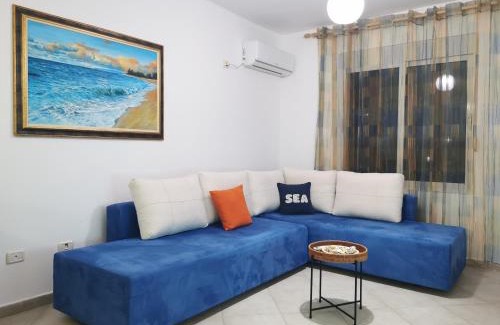 Shkembi i Kavajes Apartamento | Luna Mare Apt