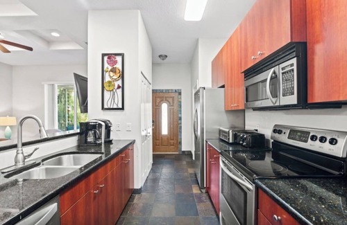South Sarasota Casa | Luna Nueva: Private Pool, New Renovation, Sleeps 8
