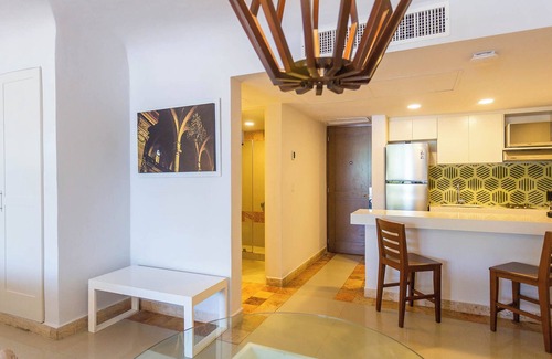 Zona Dorada Hotel | Luna Palace Hotel and Suites