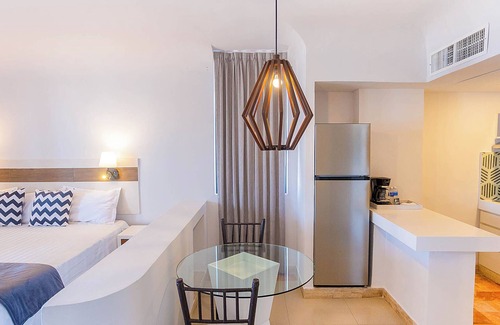 Zona Dorada Hotel | Luna Palace Hotel and Suites