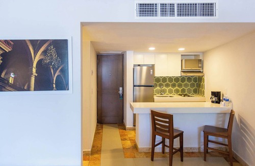 Zona Dorada Hotel | Luna Palace Hotel and Suites