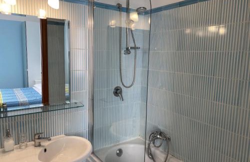 Quartiere XI Portuense Cama Y Desayuno | Luna Rossa Roma Guest House