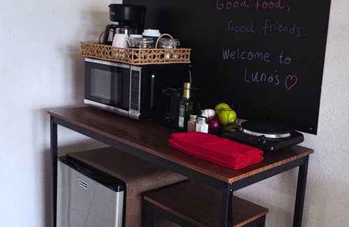 Castro Valley Casa | Luna's Hosted Retreat - Private Family & Pet Friendly 2BR Suite