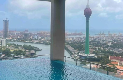 Ibbanwala Apartamento | Luna Tower Luxury Apartment