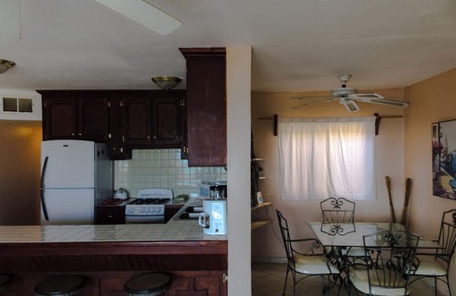 Santa Ana Casa | Luna y Sol - Bonito condominio de tres habitaciones y tres baños
