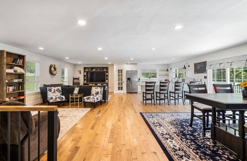 Knoxville Casa | Lundy Branch Property