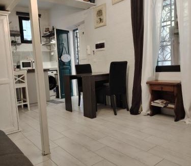 Testaccio Apartamento | Lungotevere Testaccio Rome Historic Centre