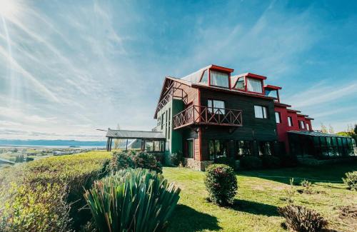 Cerro Calafate Hotel | Lupama