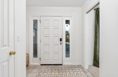Mariposa Casa | Lupine Landing