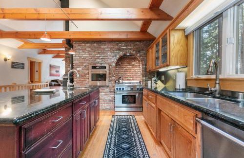 Tahoe Woods Casa | Lupine Lodge at Tahoe Park on the West Shore - Hot Tub, Beach Access, Near Ski Resorts!