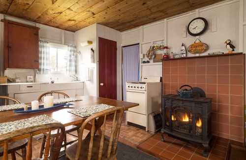 Jonesport Cabaña | Lupin Seaside Cottage por encima de la costa con magníficas vistas