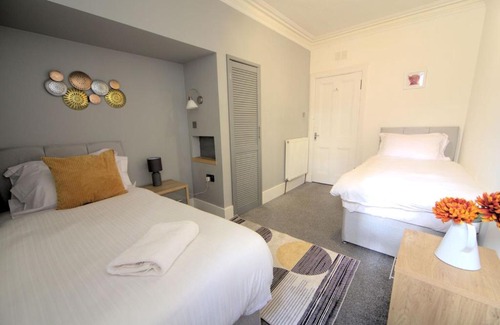 Glenisla Apartamento | Lush Apartment in Dundee near Camperdown Wildlife Centre