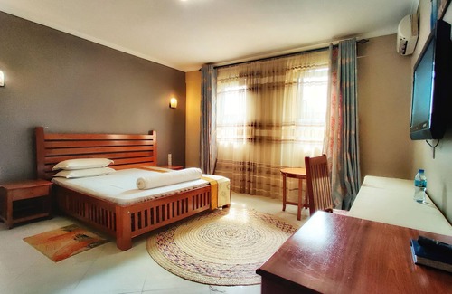 Arusha Hotel | Lush Garden Hotel