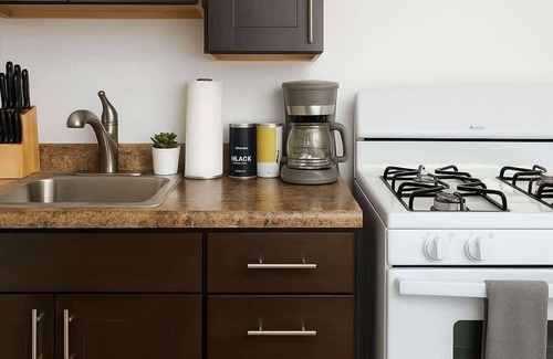 West Lakeview Apartamento | Lush Studio Apt Summa
