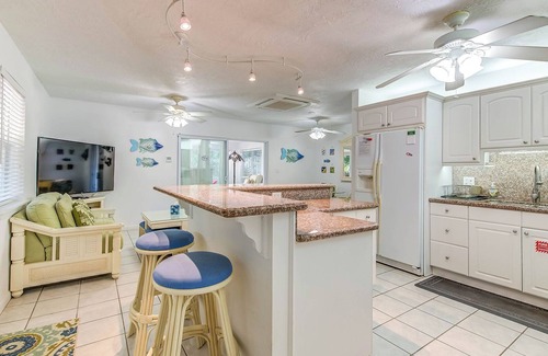 Islamorada Cabaña | Lush tropical plantings in a gated compound located directly on the Florida Bay