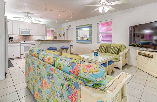 Islamorada Cabaña | Lush tropical plantings in a gated compound located directly on the Florida Bay