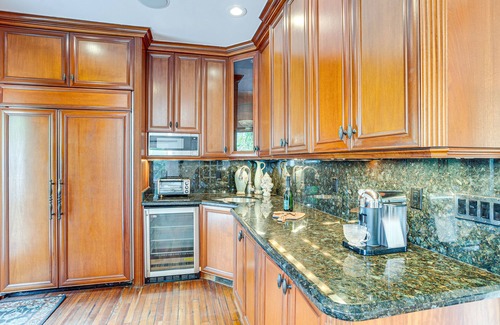 Old Northwood Casa | Lush West Palm Beach Getaway w/ Backyard Oasis!
