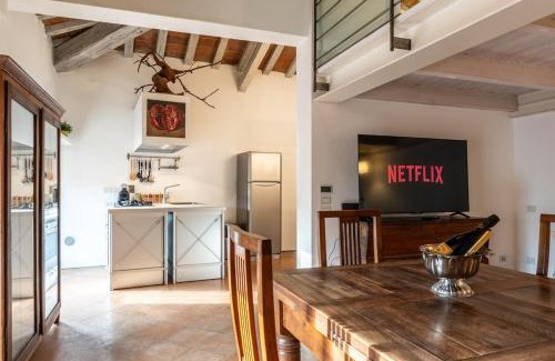 Old Town Apartamento | Lusso in Centro - Parking, 9 Persone, 200mq, 3 Bagni