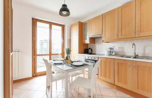Vigentino Apartamento | Lussuoso Attico con Garage Gratis vicino al Duomo e allo IEO