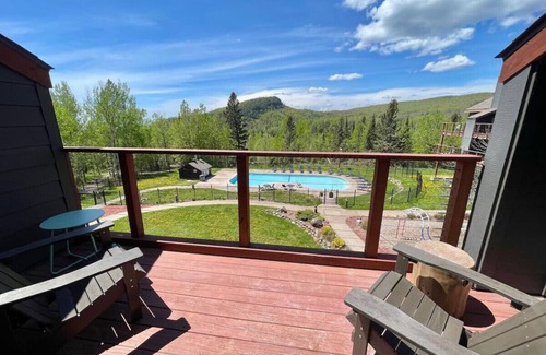 Lutsen Apartamento | Lutsen Mtn Condo Ski in Ski out Pool Hot Tub Fitness