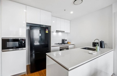 Newstead Apartamento | Lux 17th Floor apt. w/King Beds, Gym & Parking