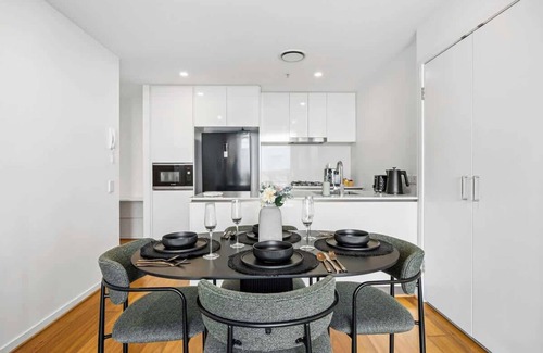 Newstead Apartamento | Lux 17th Floor apt. w/King Beds, Gym & Parking
