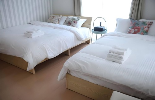 Toshima Apartamento | Lux 2BR, 2BA, 2K. Dir to airport, Shinjuku, Shibuya. 4 - 7 pax, 2 fams. Rm 302