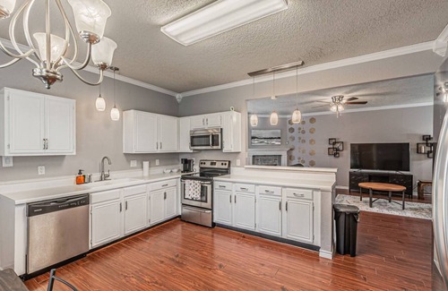 Frisco Casa | Lux 3-br Garage Gated Yard by The Star Frisco