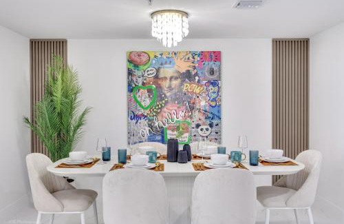 Downtown Hollywood Apartamento | Lux 3BR City-View Retreat in Hollywood, 5th Floor