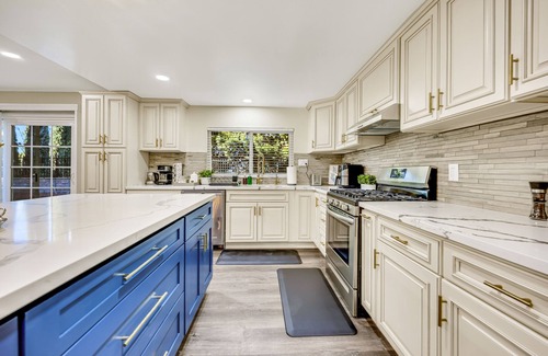 Estates at Canyon Crest Casa | LUX A Massive Beautiful 5bed/4bath with Hot Tub