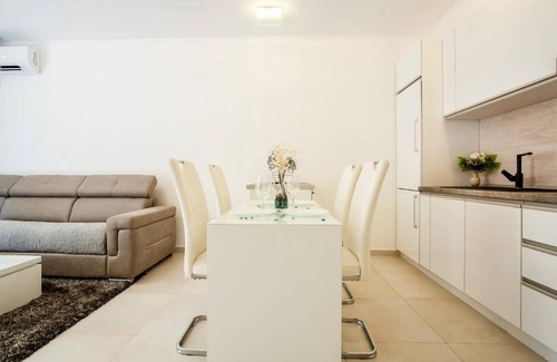 Rafajlovici Apartamento | Lux Apartment Teodora Rafailovici