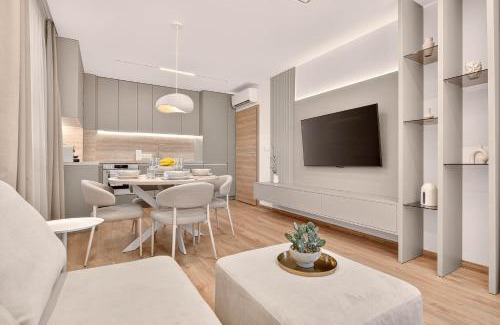 Saints Constantine and Helena Apartamento | Luxury Ap Bella - Parking & Pool in Azur Panorama