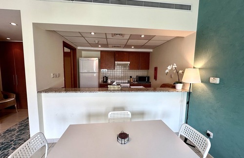 The Greens Apartamento | Lux BnB I Turia Tower I Lake & Garden View