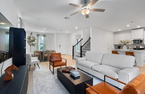 Del Valle Casa | Lux Cozy Home l SE Austin near F1-COTA-ABIA-Tesla